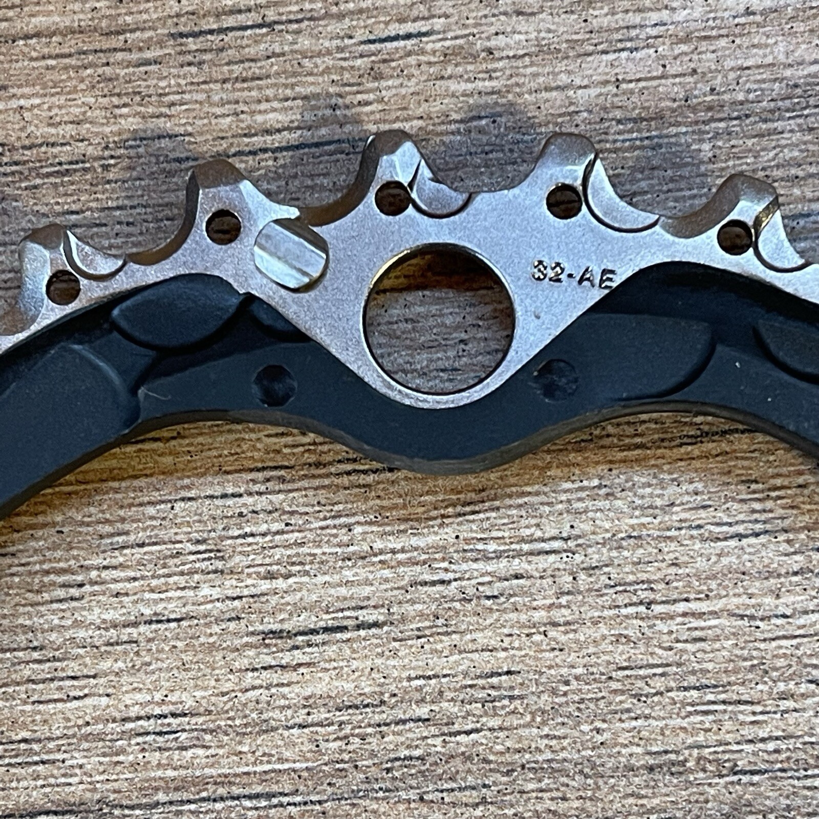 Shimano Deore XT FC-M770 32-AE 4 Bolt 104 BCD 10 Speed Triple 32 Tooth Chainring
