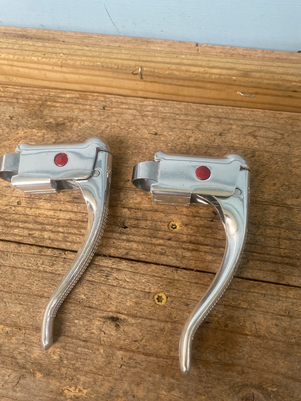 Vintage NOS Lihan Road Bike Brake Levers-Painted Red Dot-23.5mm Clamps-Drop Bar
