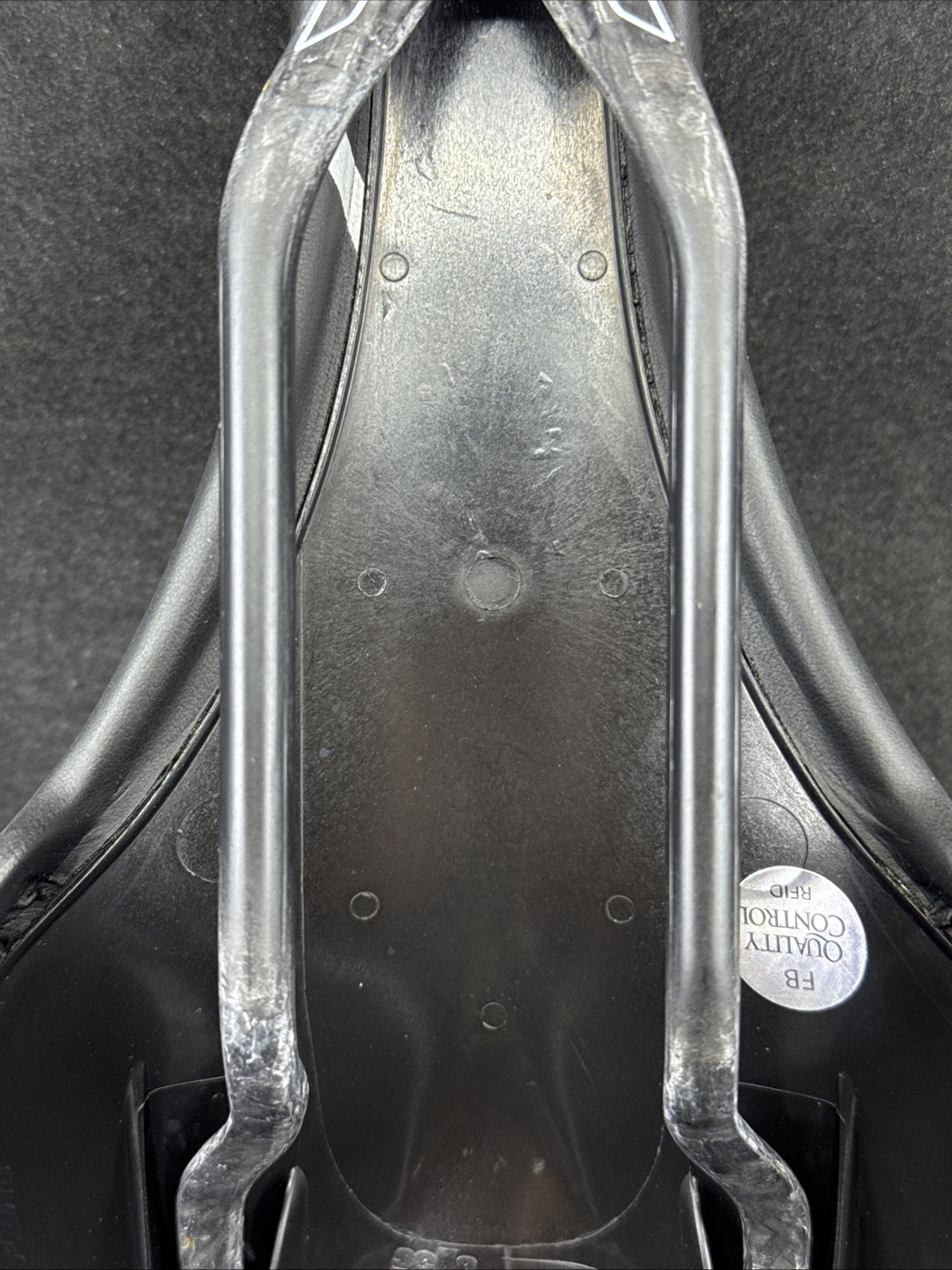 Selle Italia SLR Kit Carbonio Carbon Rail Saddle S1 275mm x 131mm MSRP $380!