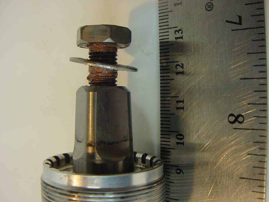 RARE VTG WORLD CLASS TITANIUM BB BOTTOM BRACKET 68/112 WITH TITANIUM CRANK BOLTS