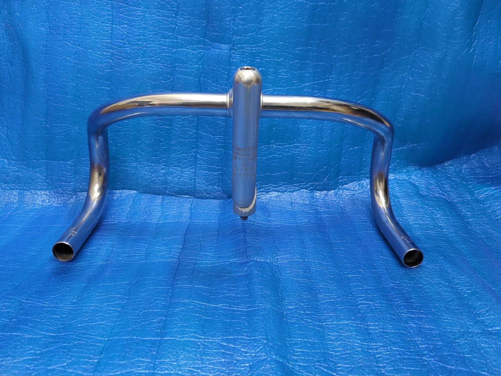 Nitto B125 370mm NJS Certified Steel Handlebar + Nitto Jaguar 100mm AA Stem