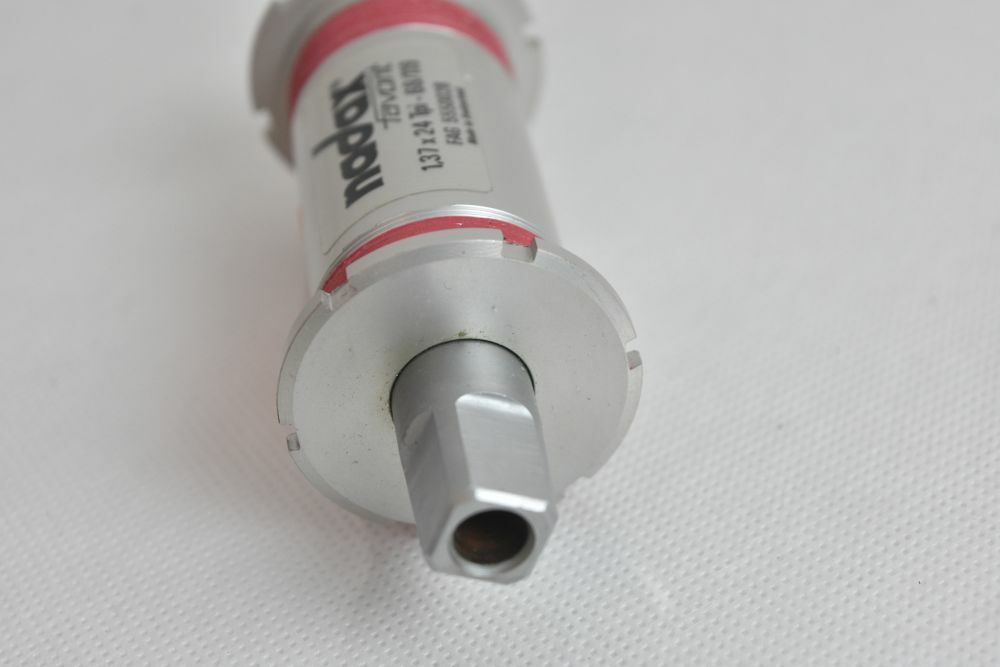NADAX FAVORIT bottom bracket ! english threads ! 68x119mm ! NOS NIB !
