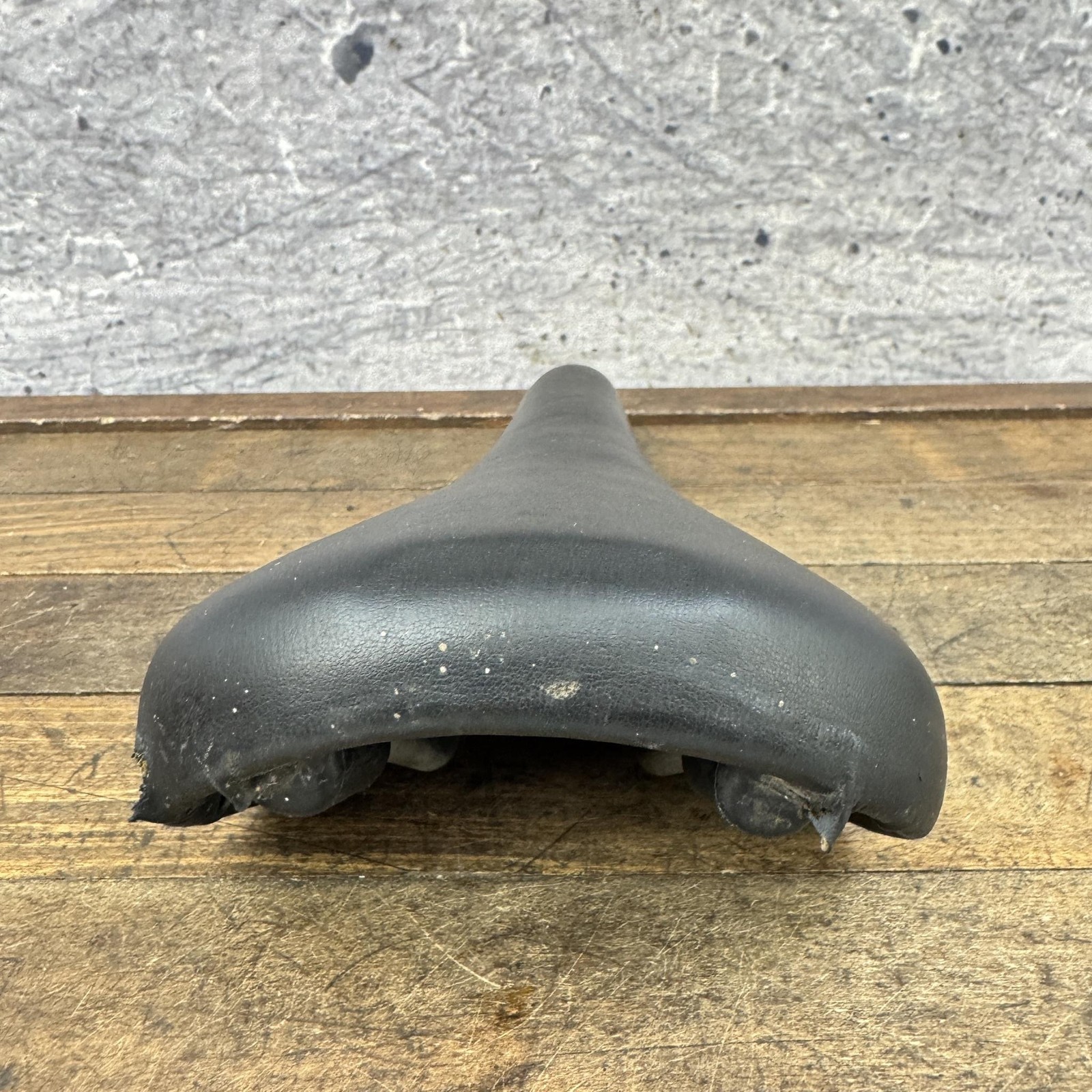 GT Lite Seat Bicycle 90s MTB Saddle GT-8 Black Racing 245g Bike Cut