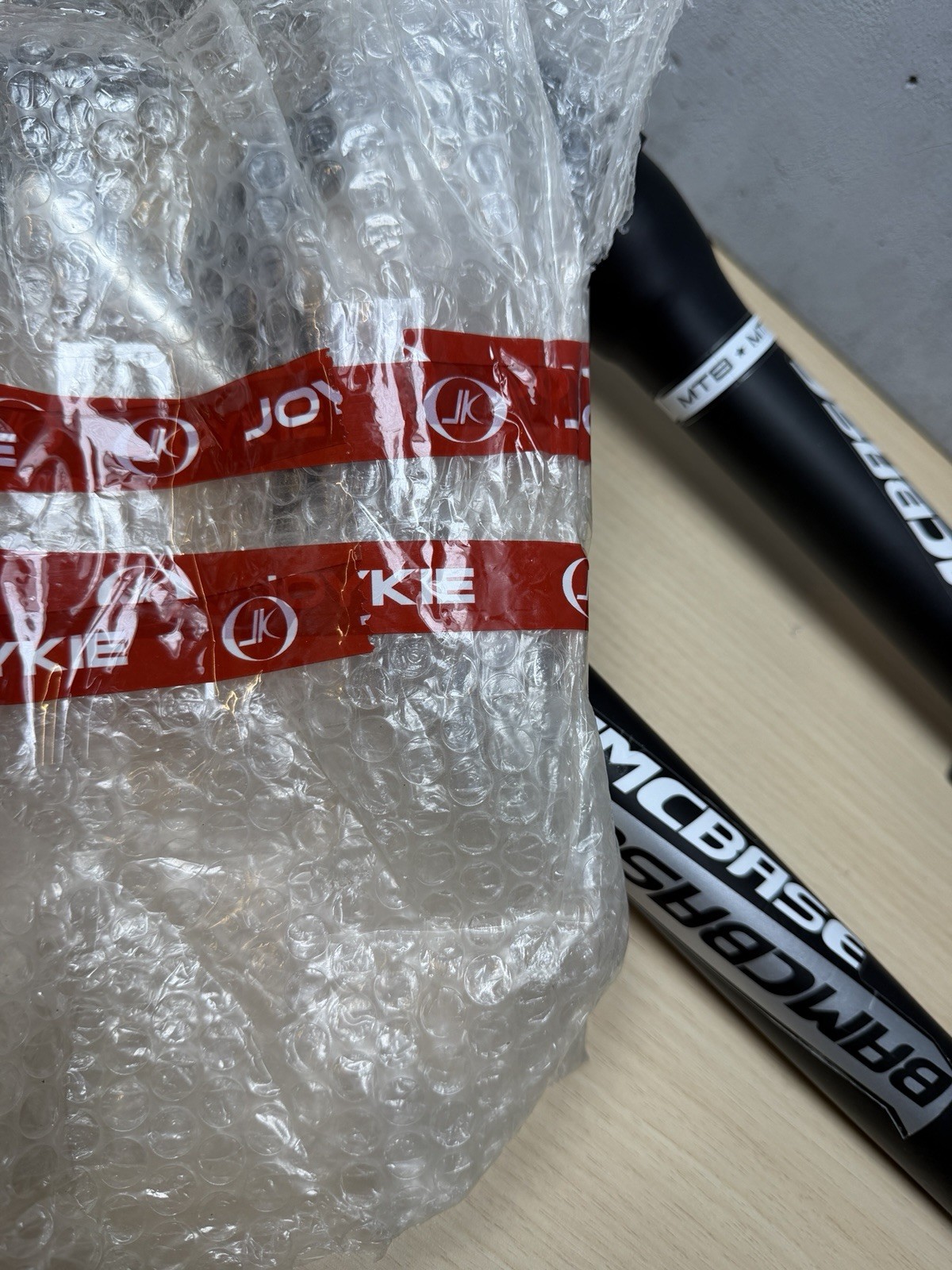 Joykie BAMCBASE Bike Fork 29” Shoulder Lock