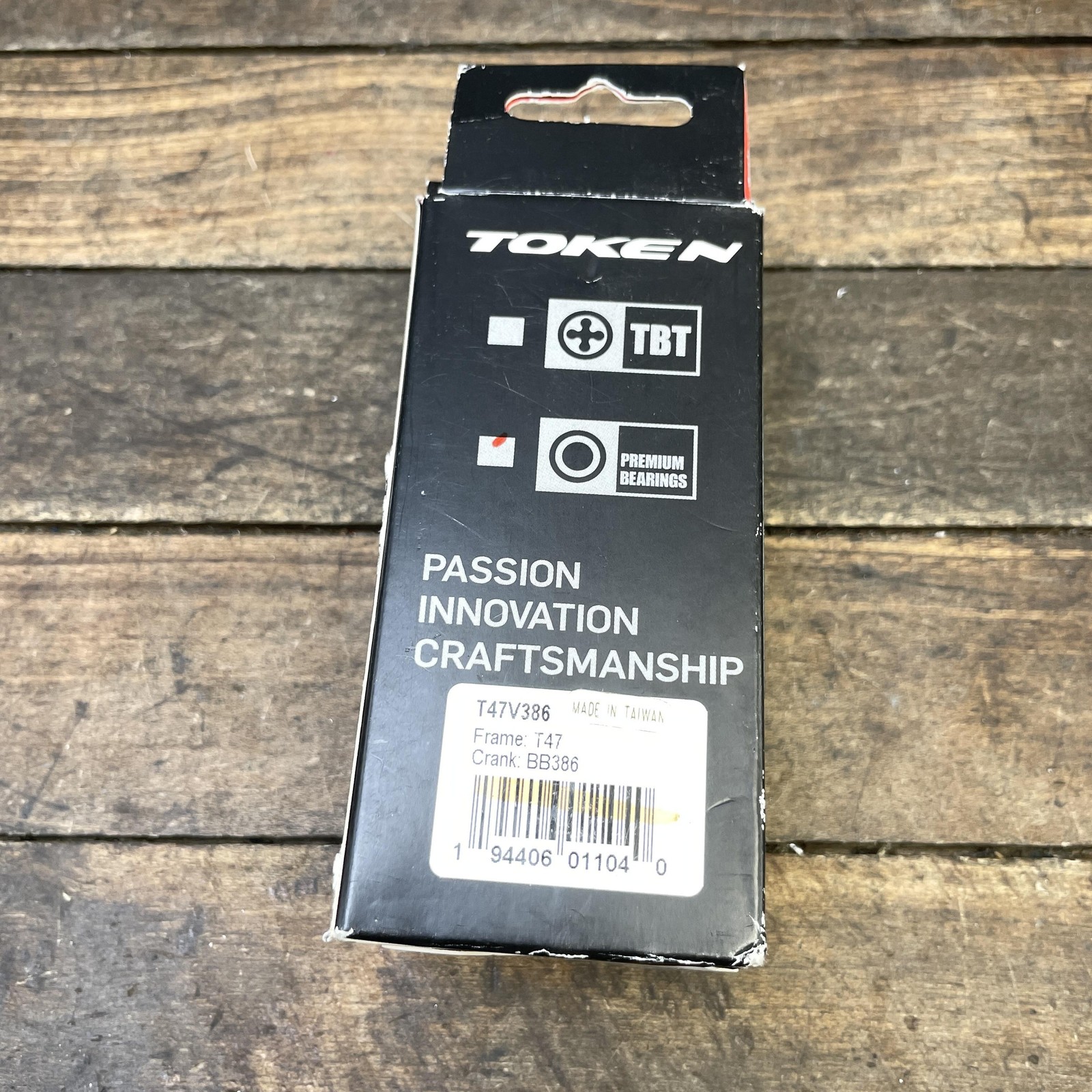 Token T47V386 Bottom Bracket T47 Inboard BB386 Ceramic Black Road Gravel