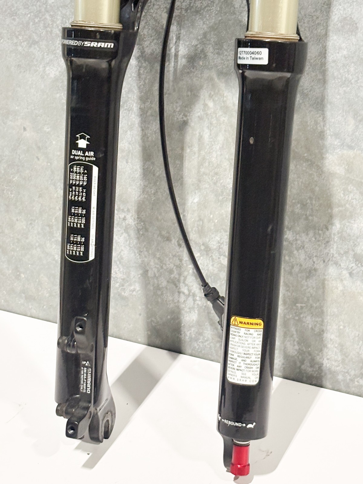 Rock Shox Reba World Cup WC BlackBox Carbon Motion Control Disc 100mm 26″ 1 1/8