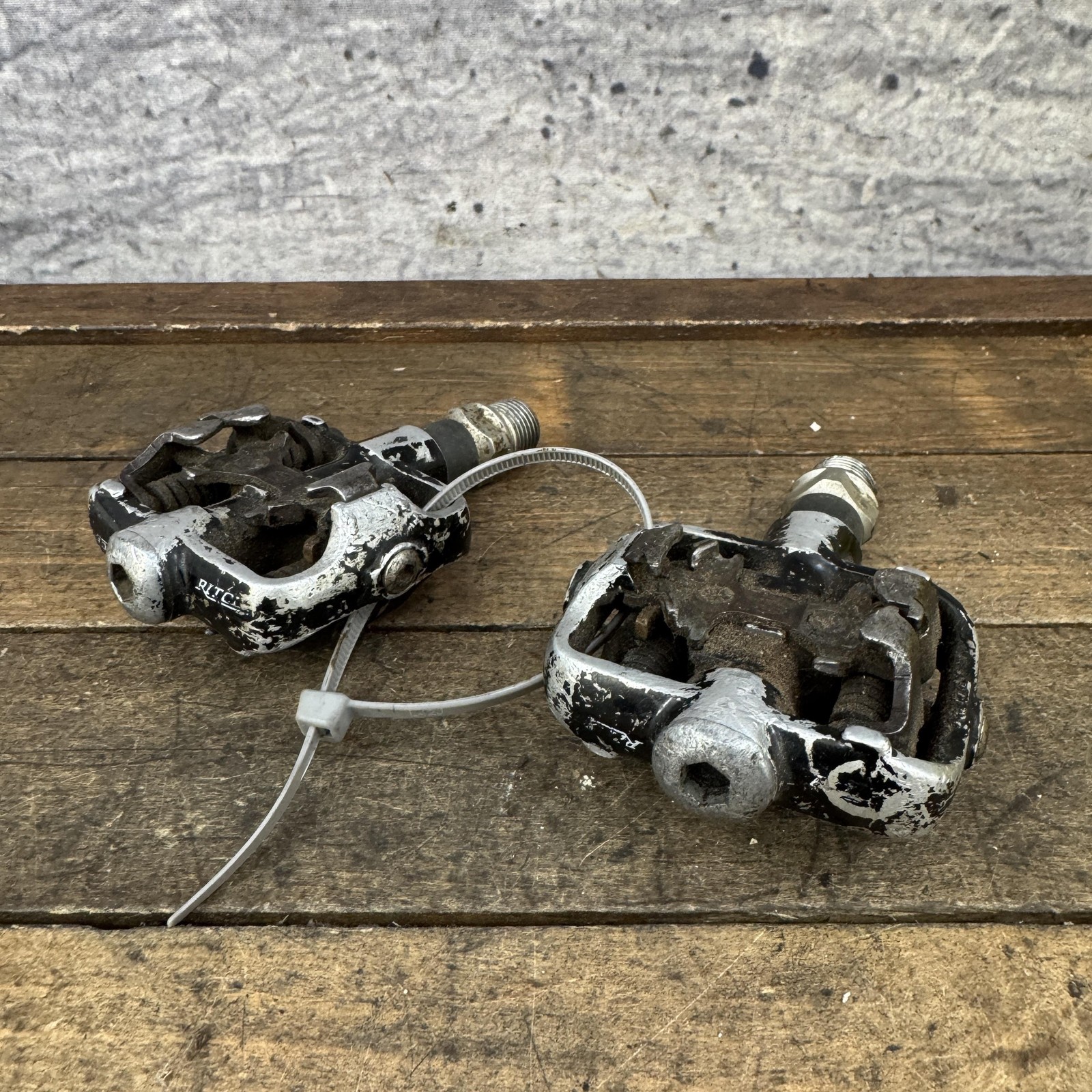 Vintage Ritchey Pedals 9/16 In Black SPD Clipless Road MTB Pair Used