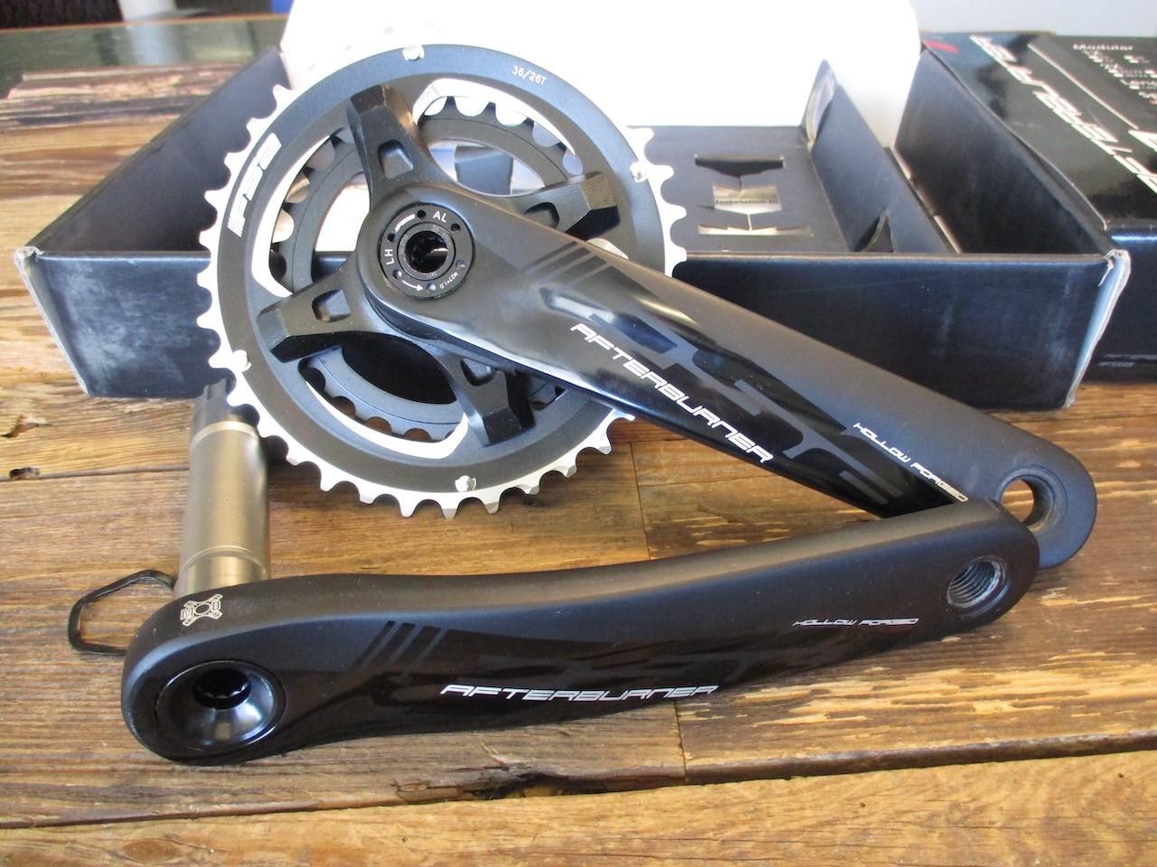 FSA Afterburner cranks, 175mm legth, 25mm spindle, 36/26 chainrings, 10/11 speed