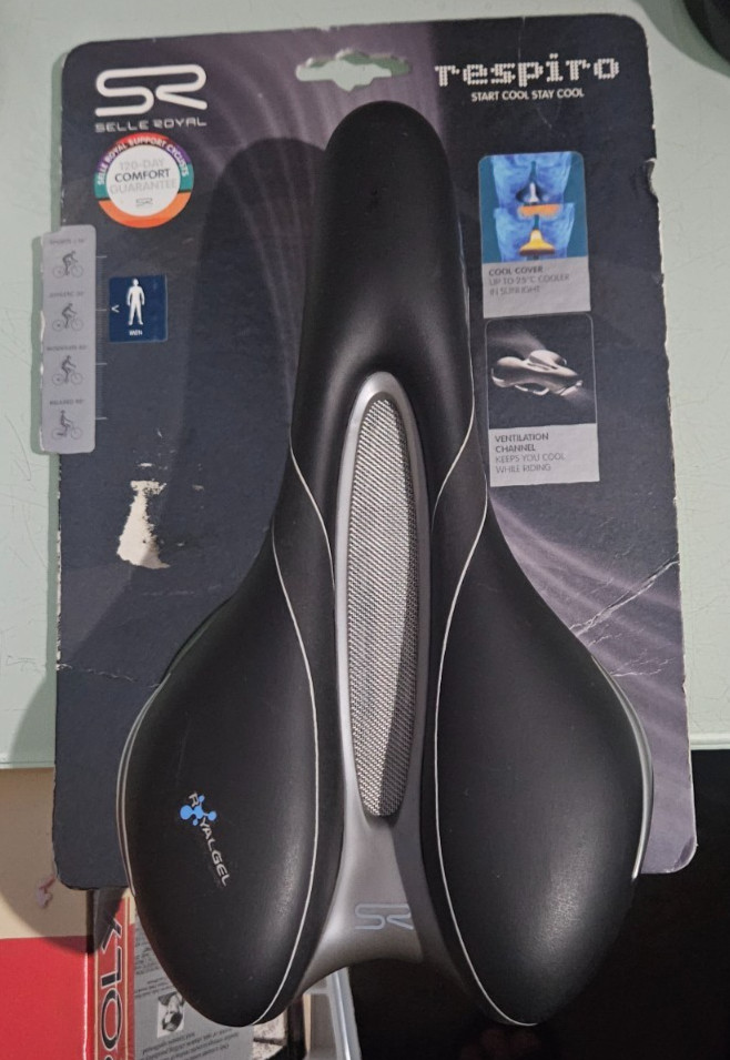 mens athletic SELLE ROYAL RESPIRO SADDLE SEAT black NEW heavy cardboard wear