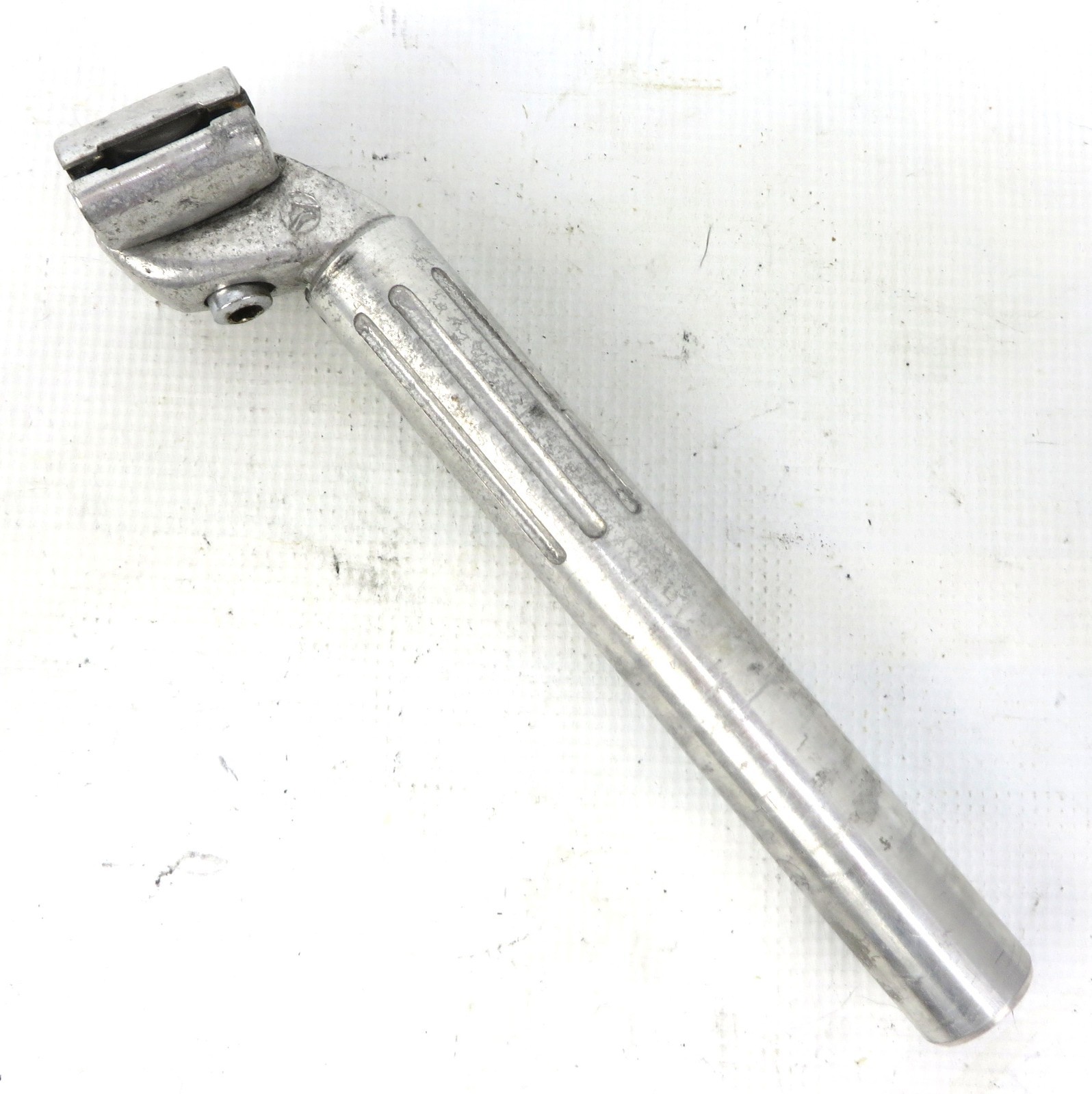 VINTAGE ALUMINUM ROAD SEATPOST 27.2mm 250mm Silver 339g