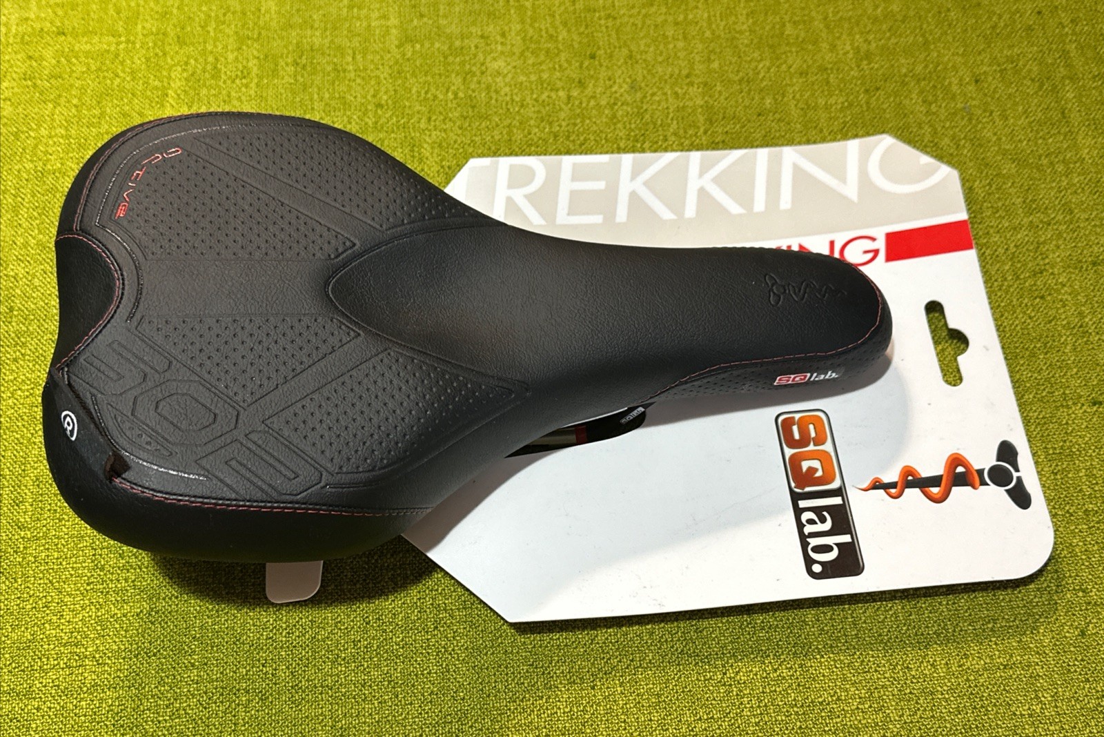 SQLab 602 ACTIVE Ergonomic TREKKING Cross GRAVEL 14cm Saddle NOS Ships Free USA