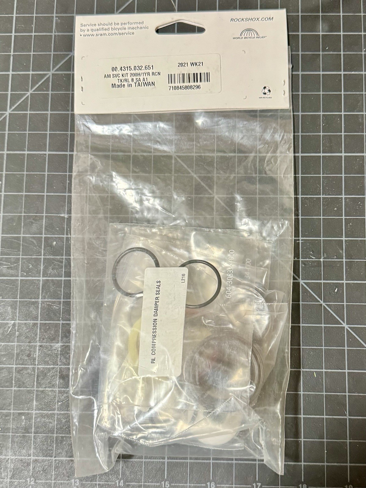 RockShox 200 hour/1 year Fork Service Kit for Recon RL Boost (A1)