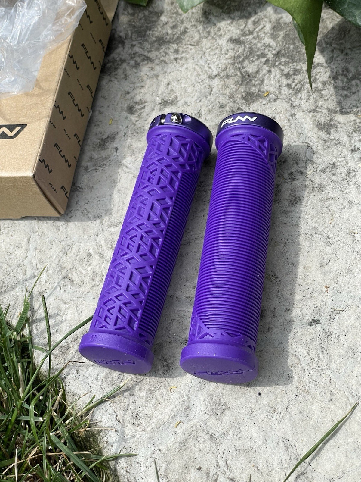 Funn Hilt Jr Lock On Grips Purple Small Bar Diameter Scooter Kids Bike BMX Mini