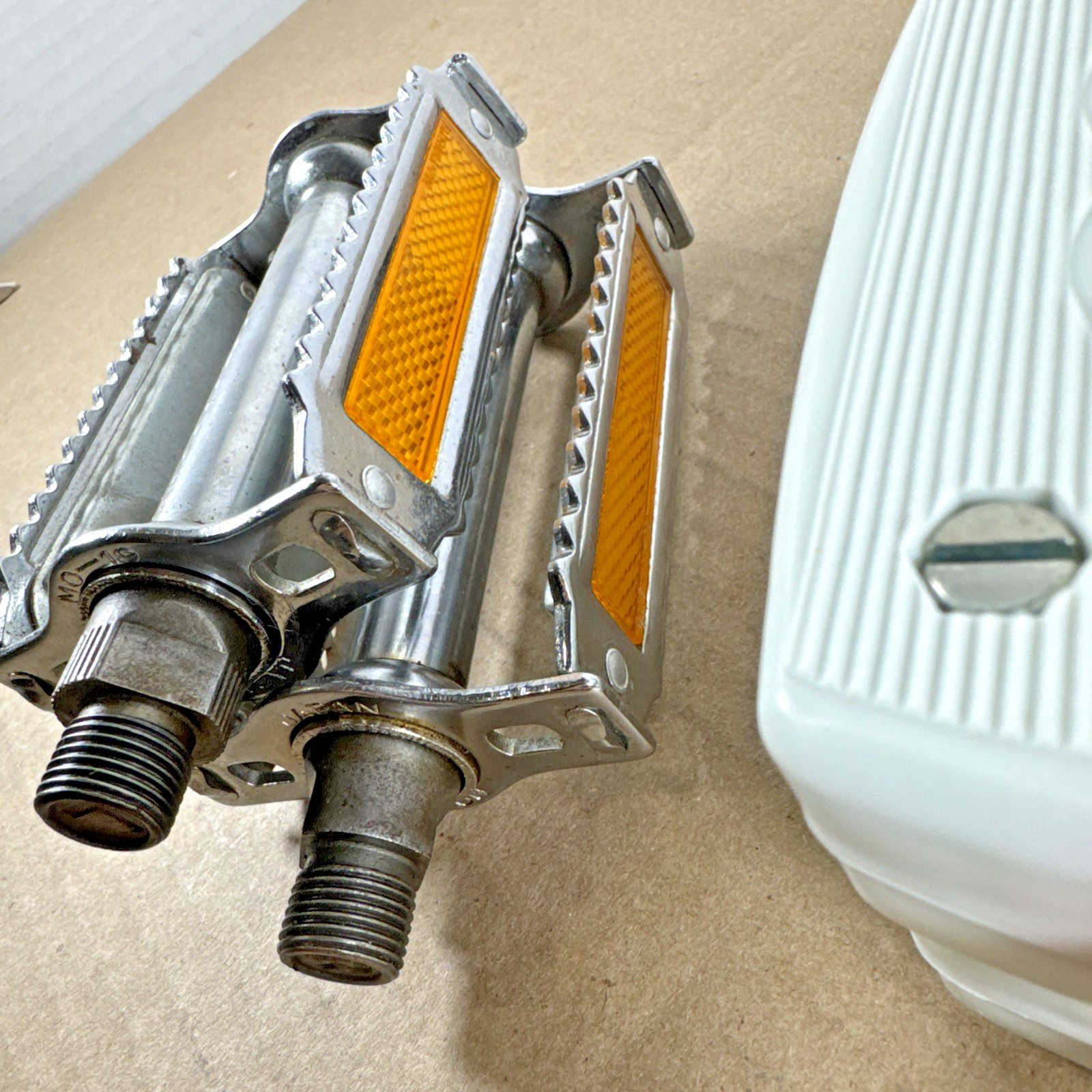 Vtg ESTATE 2X Bike Pedals Metal MO-19 REFLECTIVE JAPAN/ Plastic WECO W. GERMANY