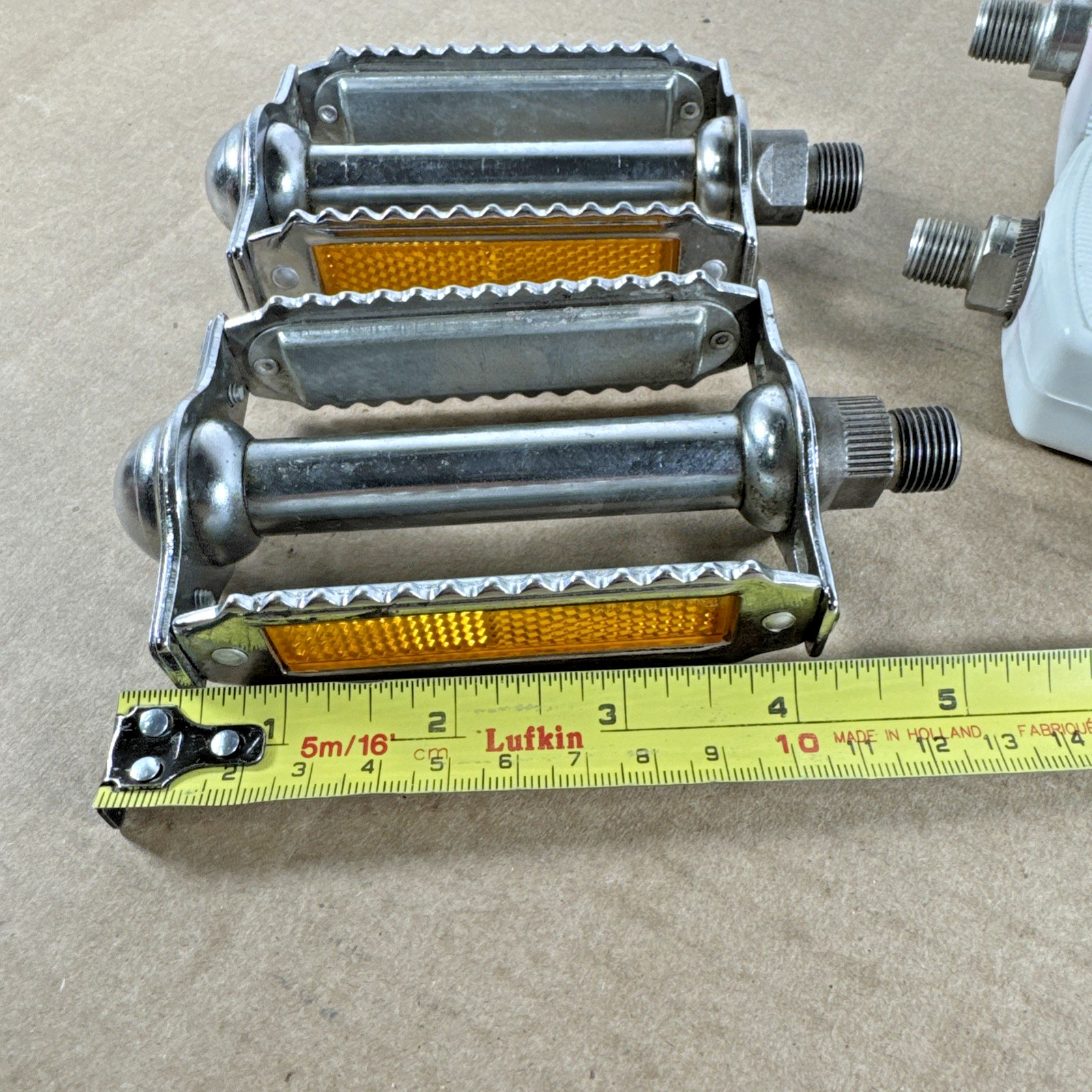 Vtg ESTATE 2X Bike Pedals Metal MO-19 REFLECTIVE JAPAN/ Plastic WECO W. GERMANY