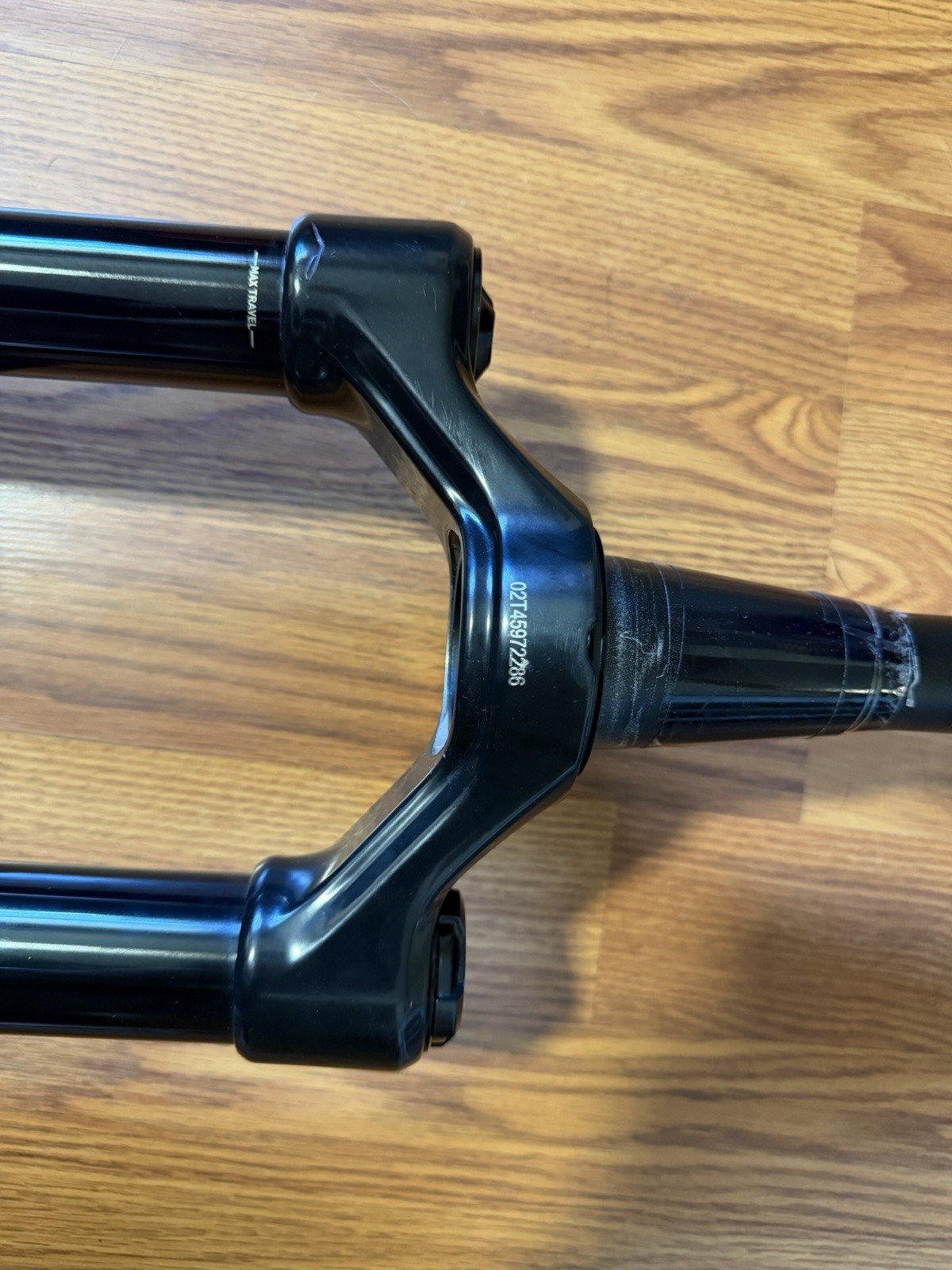 Rock Shock Domain Gold 29in 170mm Mountain Bike
