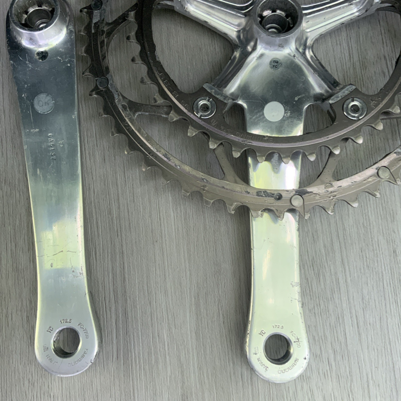 SHIMANO DURA ACE CRANKSET 7700 DOUBLE 172.5 MM ARMS 53-39 TOOTH OCTALINK
