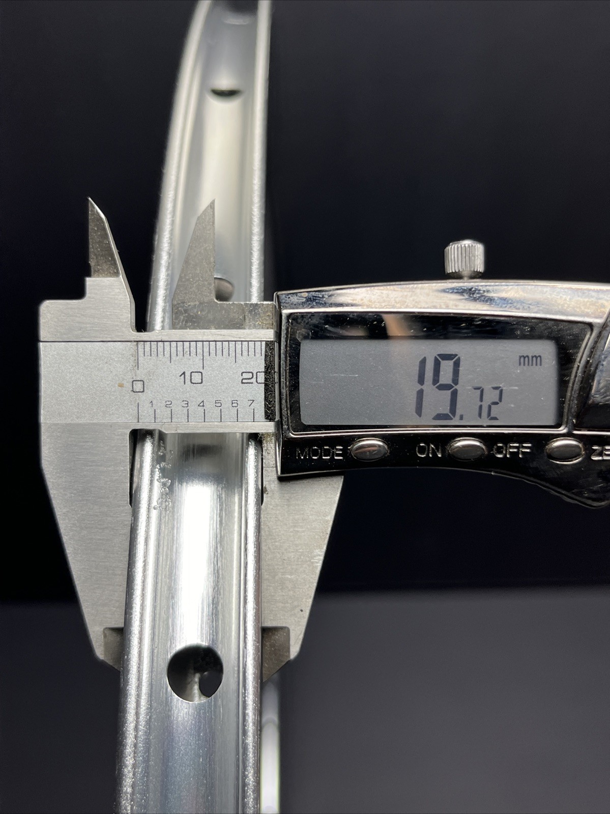700c Silver 28H Alloy 43mm Deep V Rim Hoop For Road Fixed Hybrid Giant Bike SE