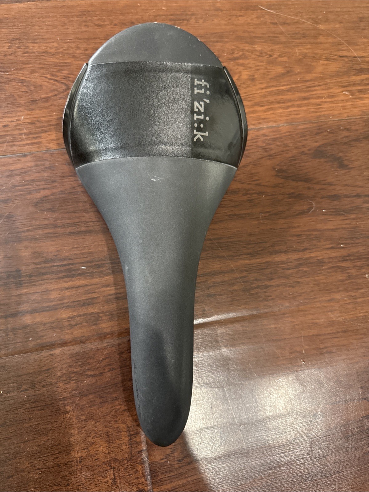 Fizik Aliante R1 Regular Carbon Road Bike Saddle 138mm 8 x 10mm Rail Gravel