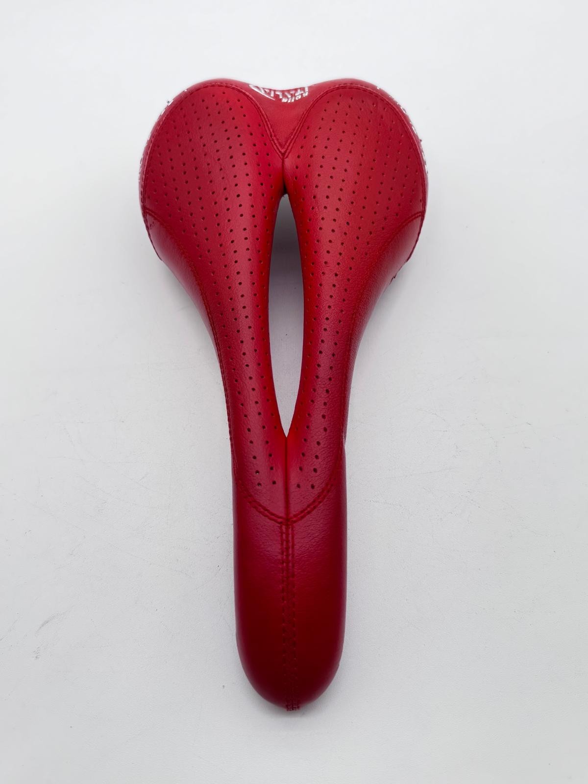 Selle Italia SLR Saddle Gel Flow Vanox Rails Red Perf Leather