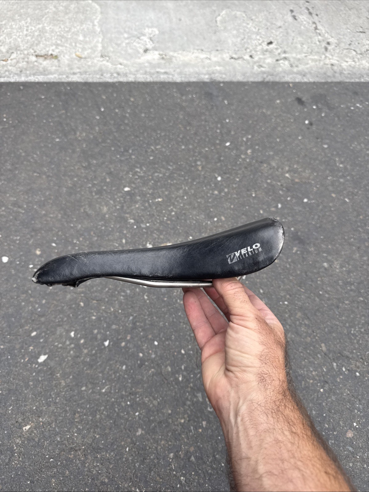 Velo-Jet VL-190 Titanium Rail Bicycle Seat Saddle 235g Narrow Light 138x265mm