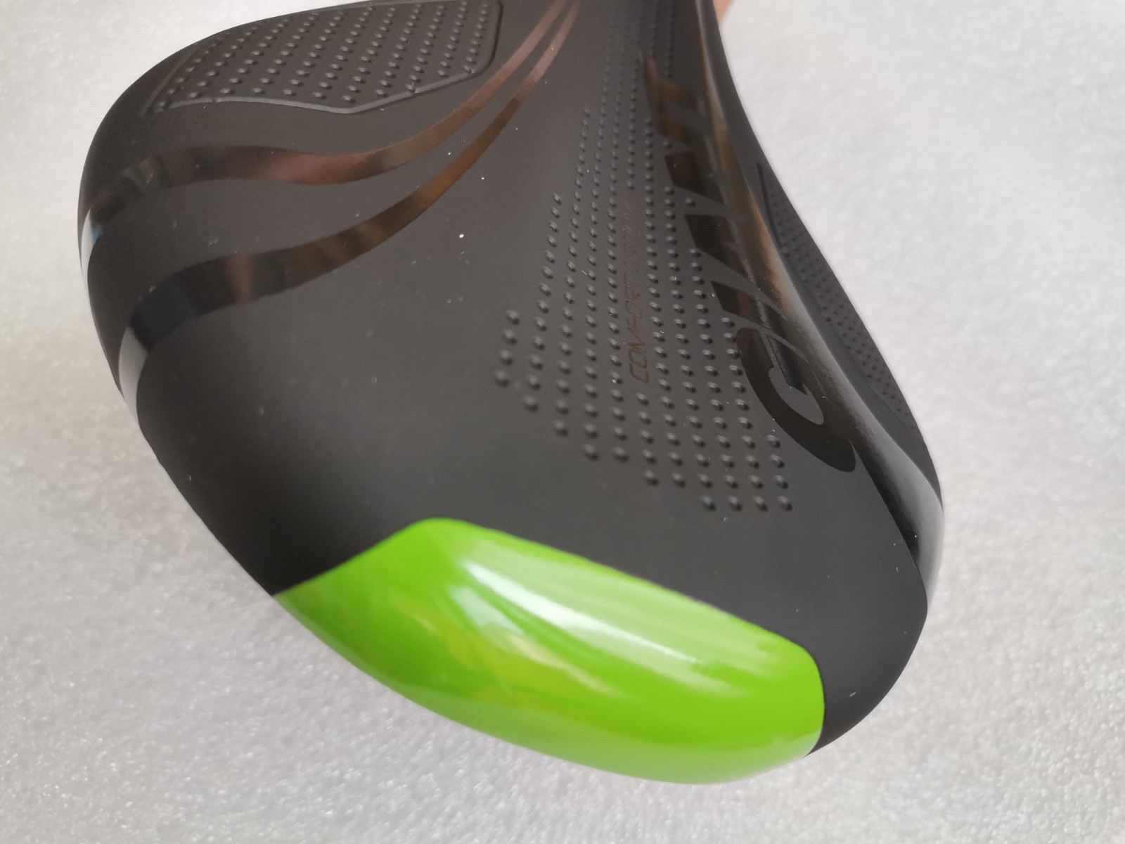 GIANT COMFORT GROOVE SADDLE SEAT MTB CITY TOURING BLACK-GREEN BY SELLE ROYAL