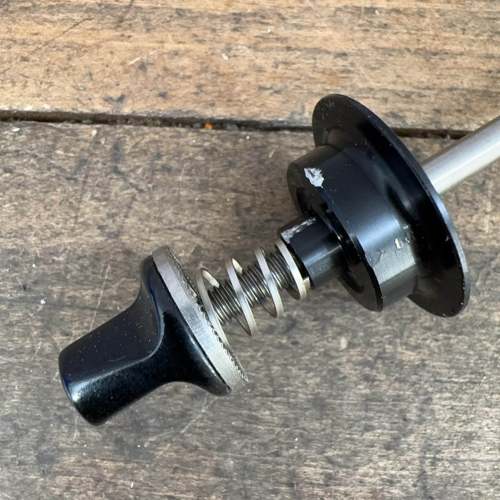 Salsa Rear Wheel Quick Release Skewer 180 Stainless Black Axle 75g