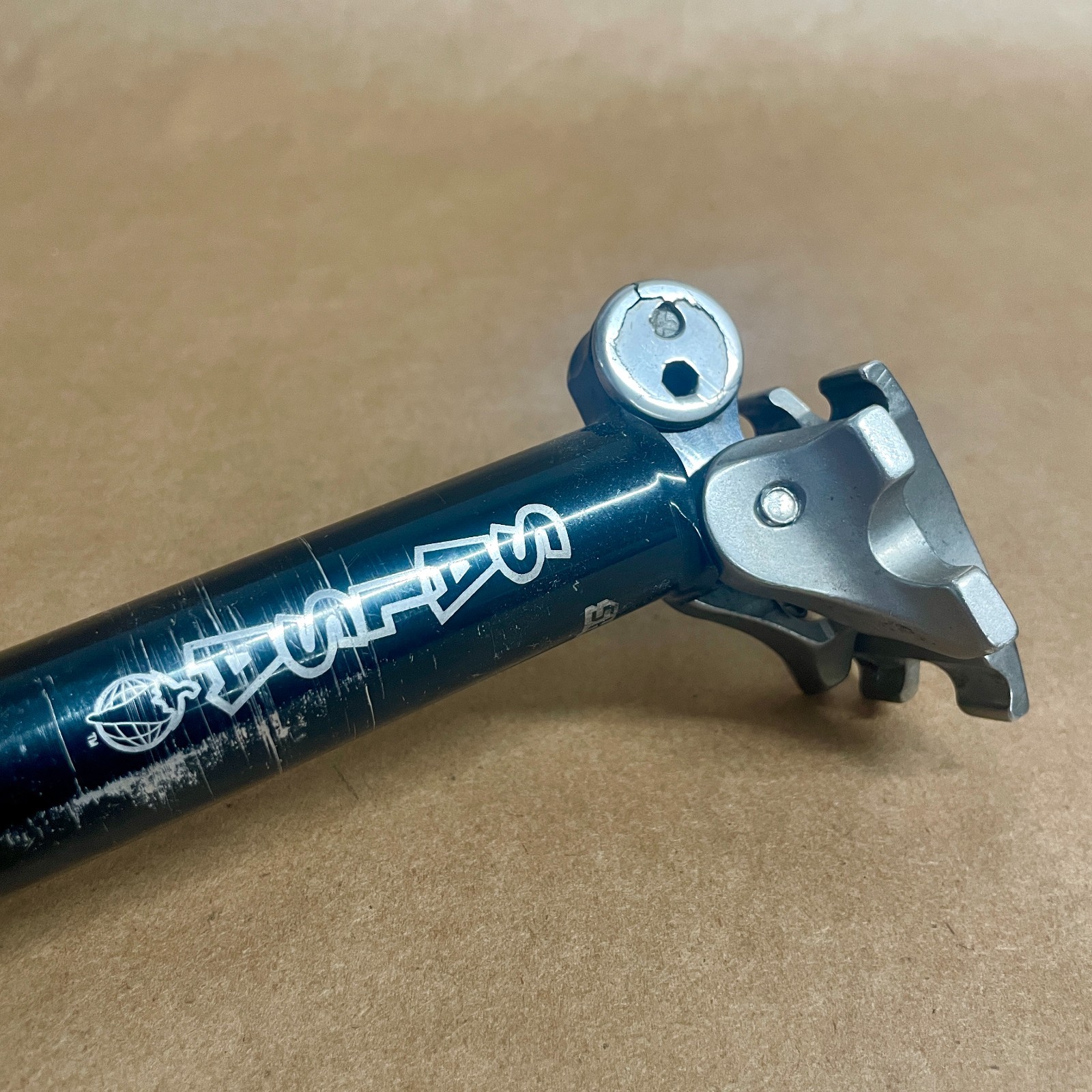 Salsa Shaft Seatpost 27.2mm x 250mm Black Alloy 20mm Setback FOR PARTS