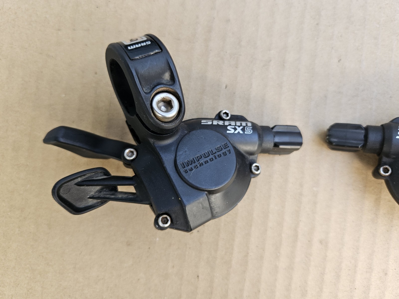 SRAM SX5 Mountain Bike Trigger Shifters 9 Speed Black Left + Right Set 3×9