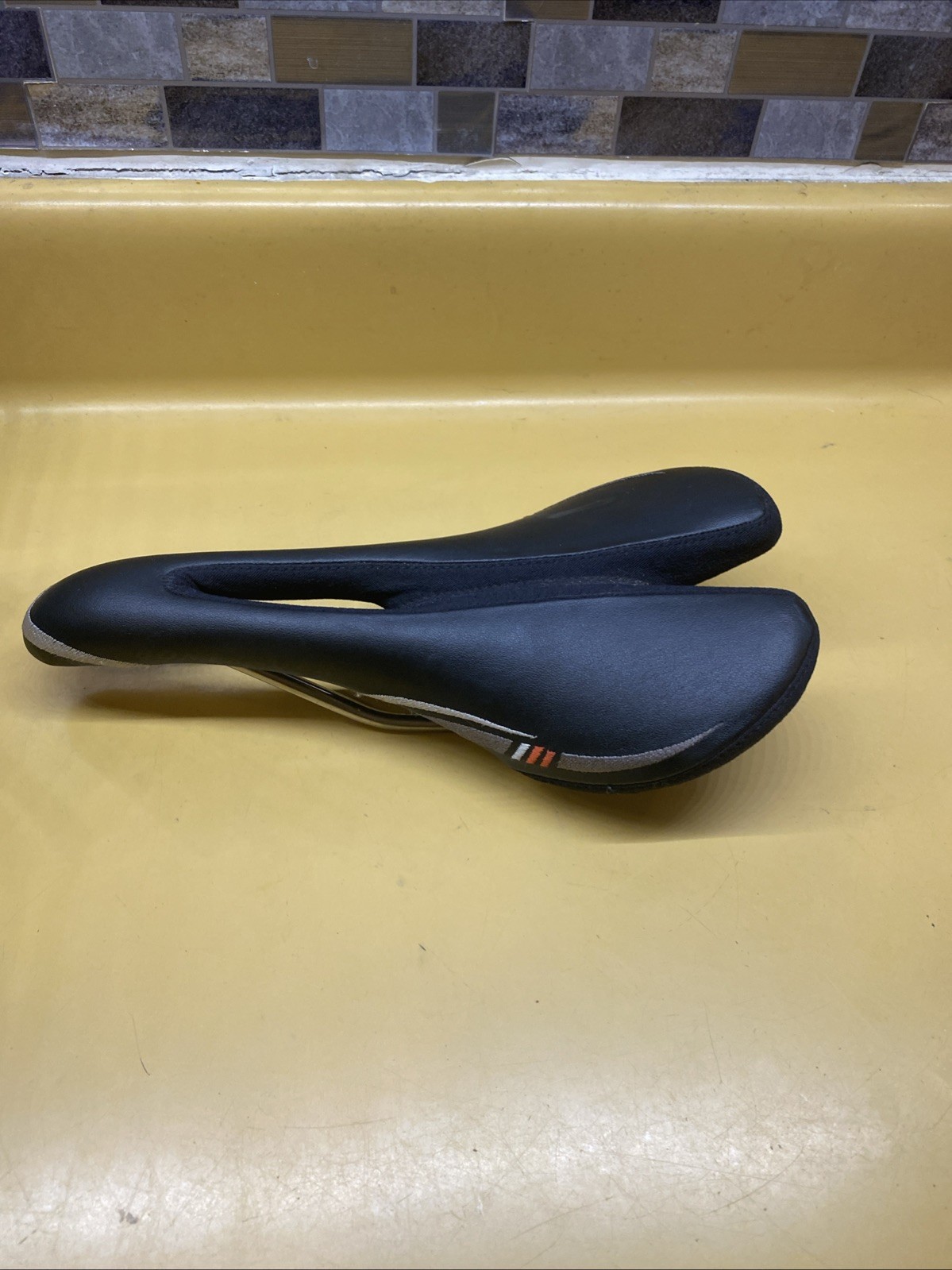 Black Bontrager 270mm x 130mm Titanium Rail Saddle