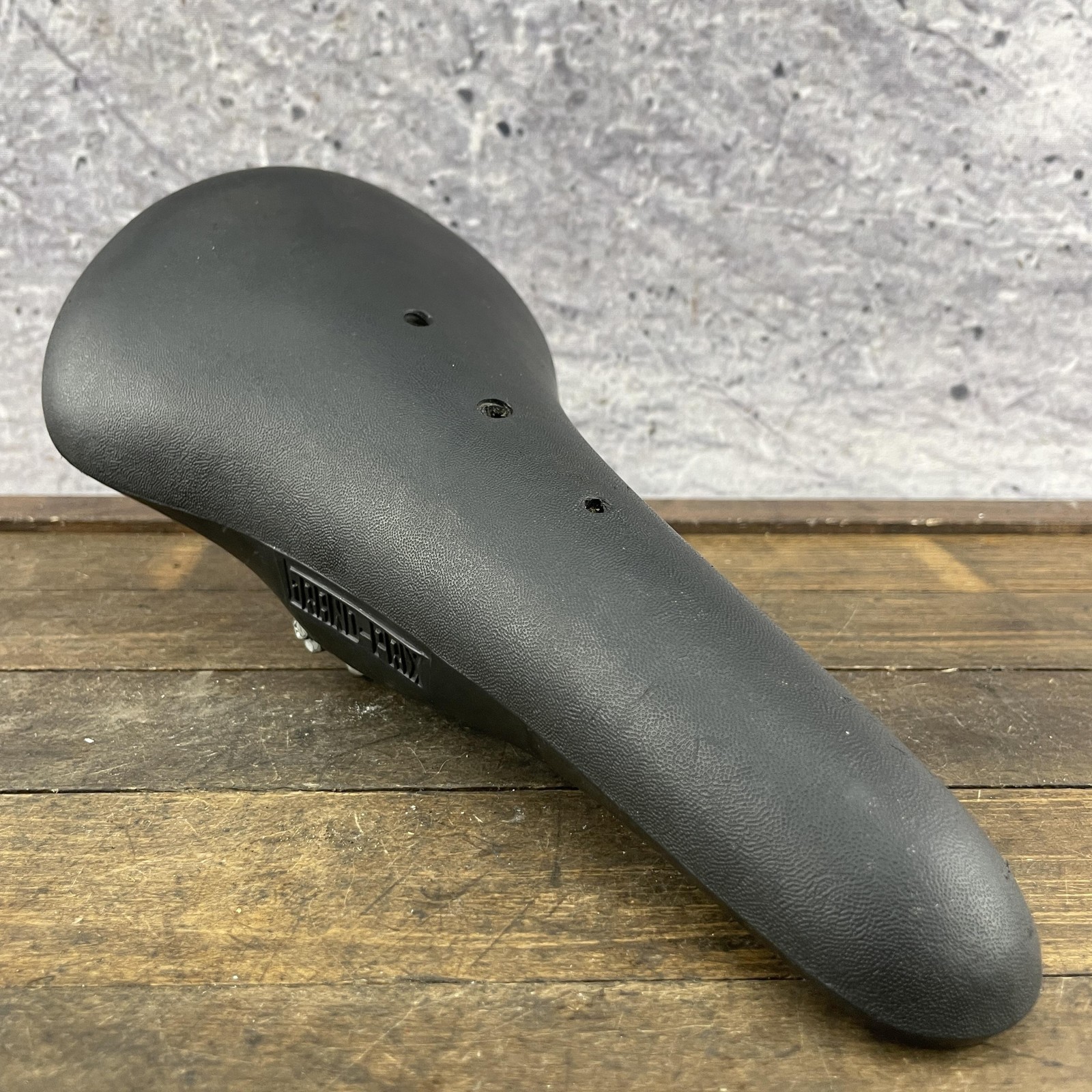 VIntage Grand-Prix Racing Bike Saddle Black Synthetic Steel Road 70s 60s Eroica