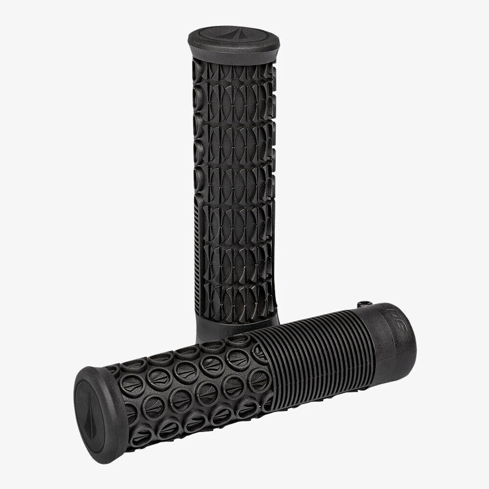 SDG Thrice 31, 136/31mm Mountain Bike Grips MTB Brown/Red/Black Lock-On Grips