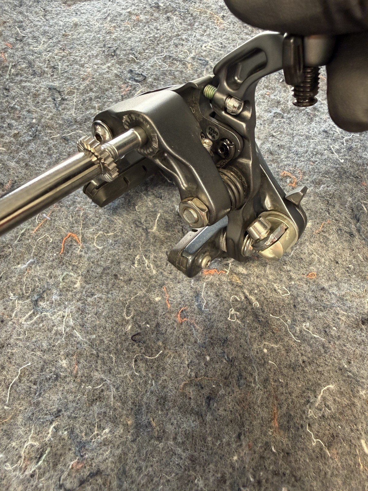 Shimano Ultegra R6800 di2 groupset, 11 speed, 172.5mm, 50-34/11-28 gears