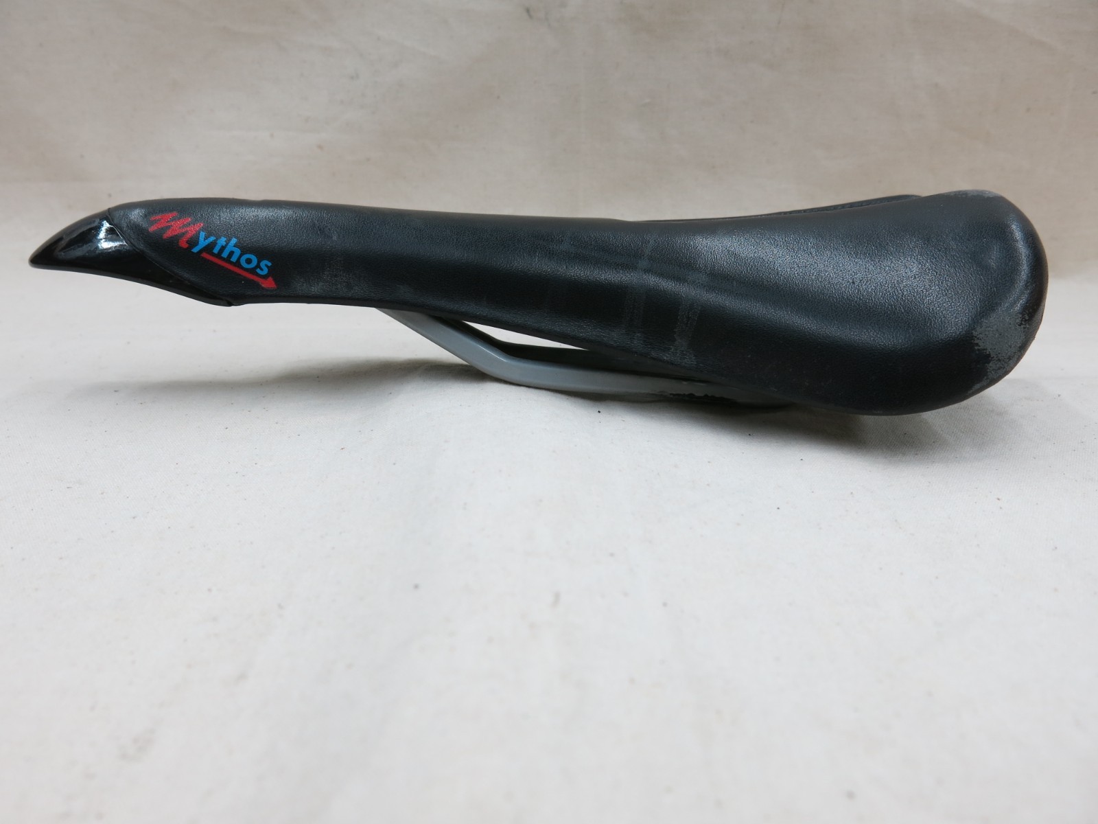 Selle Italia Mythos Black Road Bike Racing Saddle Seat 212G 272mm x 138mm