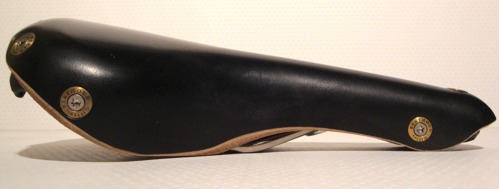 NEW GILLES BERTHOUD SADDLE SEAT ARAVIS BLACK MADE IN FRANCE IDEALE BROOKS