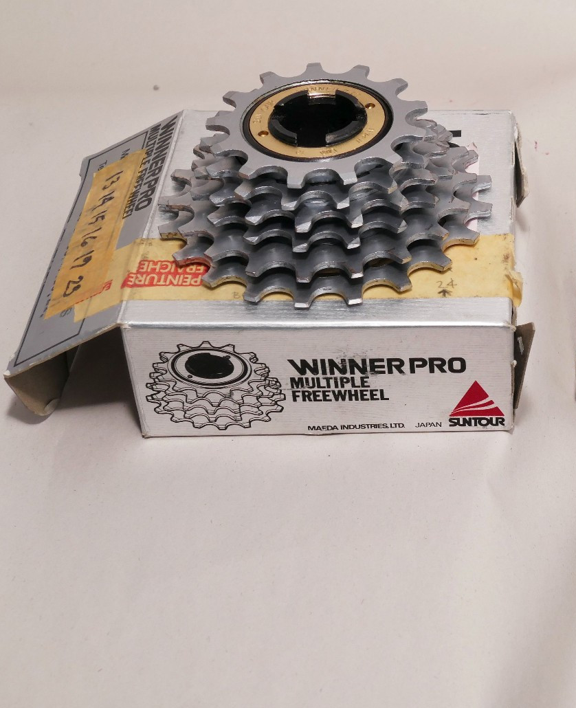 Suntour Winner Pro Ultra 6 Speed Freewheel 13 14 15 16 19 21 Four Prong Threaded