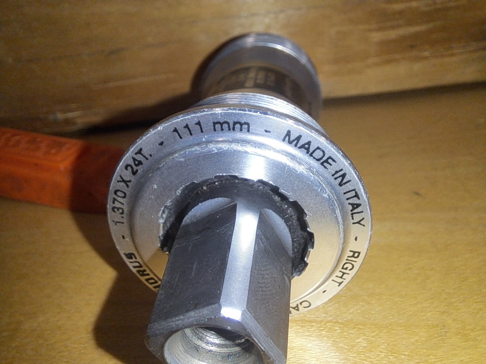 Campagnolo Chorus Sealed Bottom Bracket / 111mm / 1.370x24t