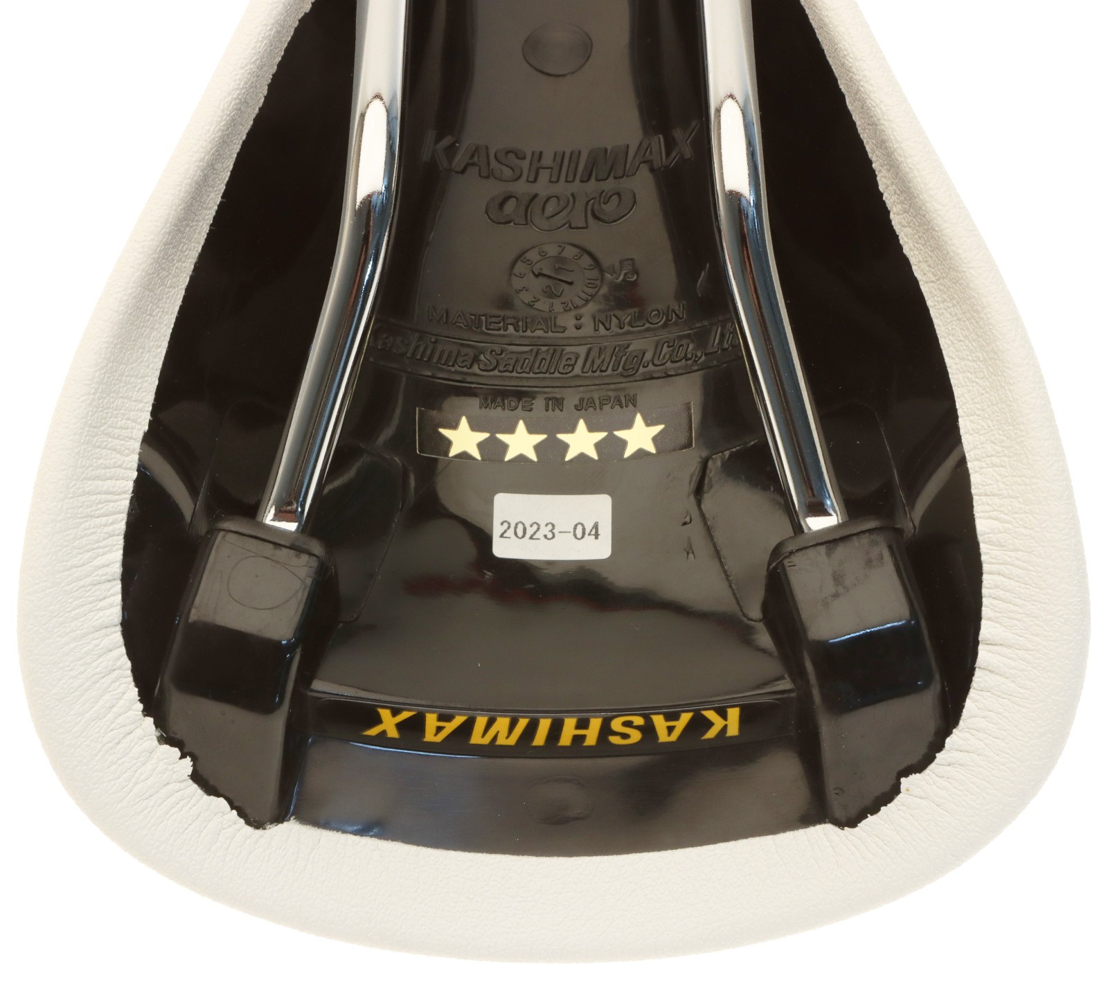 Kashimax Aero AX-4B Saddle Non-Padded Standard Rails Smooth Leather White NEW