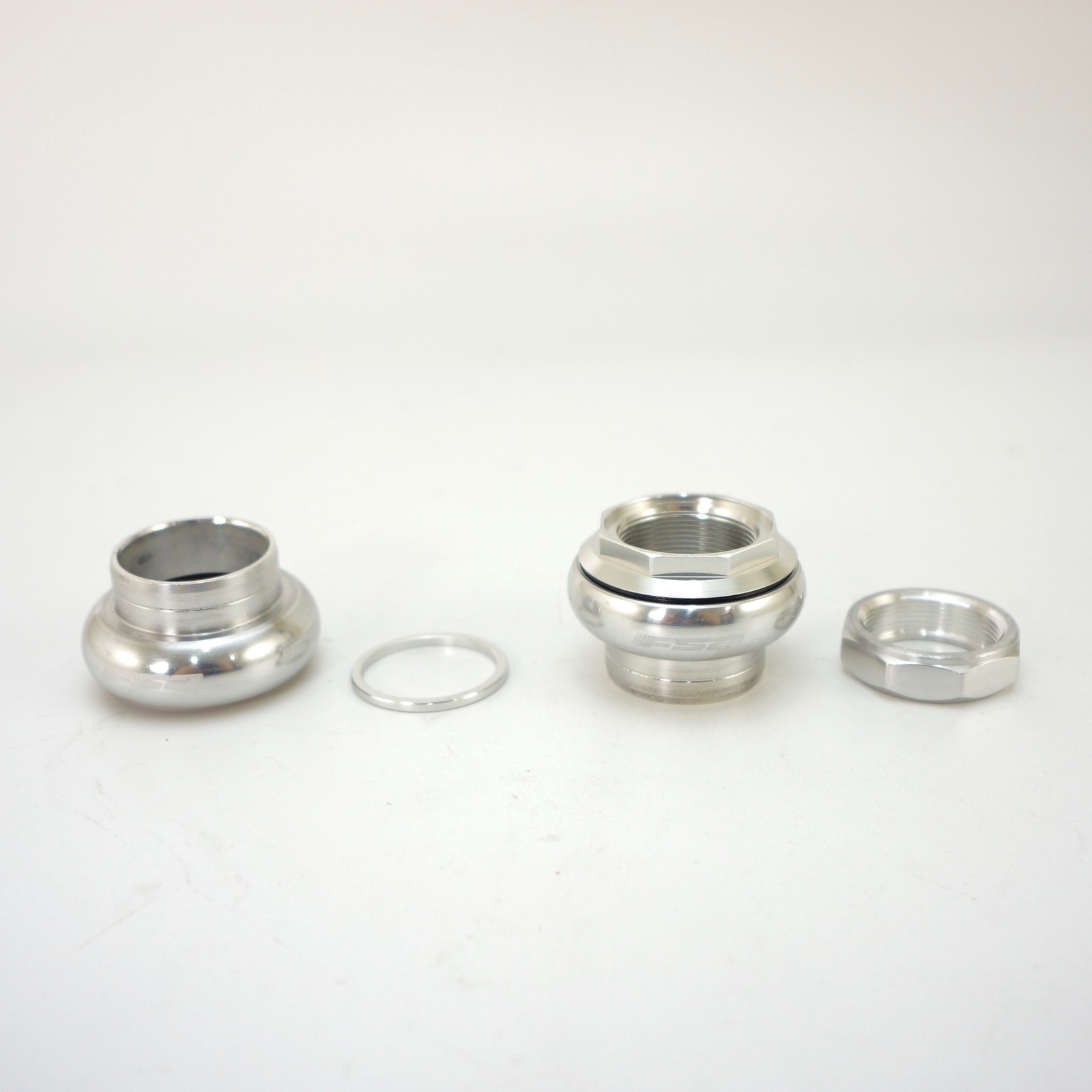 FSA Duron X 1″ Threaded Headset 22.4/26.4mm Sealed Bearings w/FSA Logo Silver