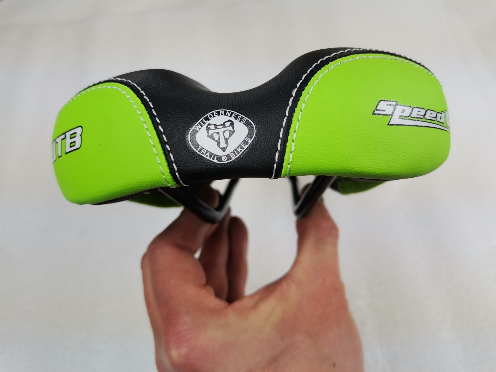 NEW OLD STOCK WTB SPEED V SADDLE SEAT WIDE 160MM BLACK MTB CITY TOURING BIKE