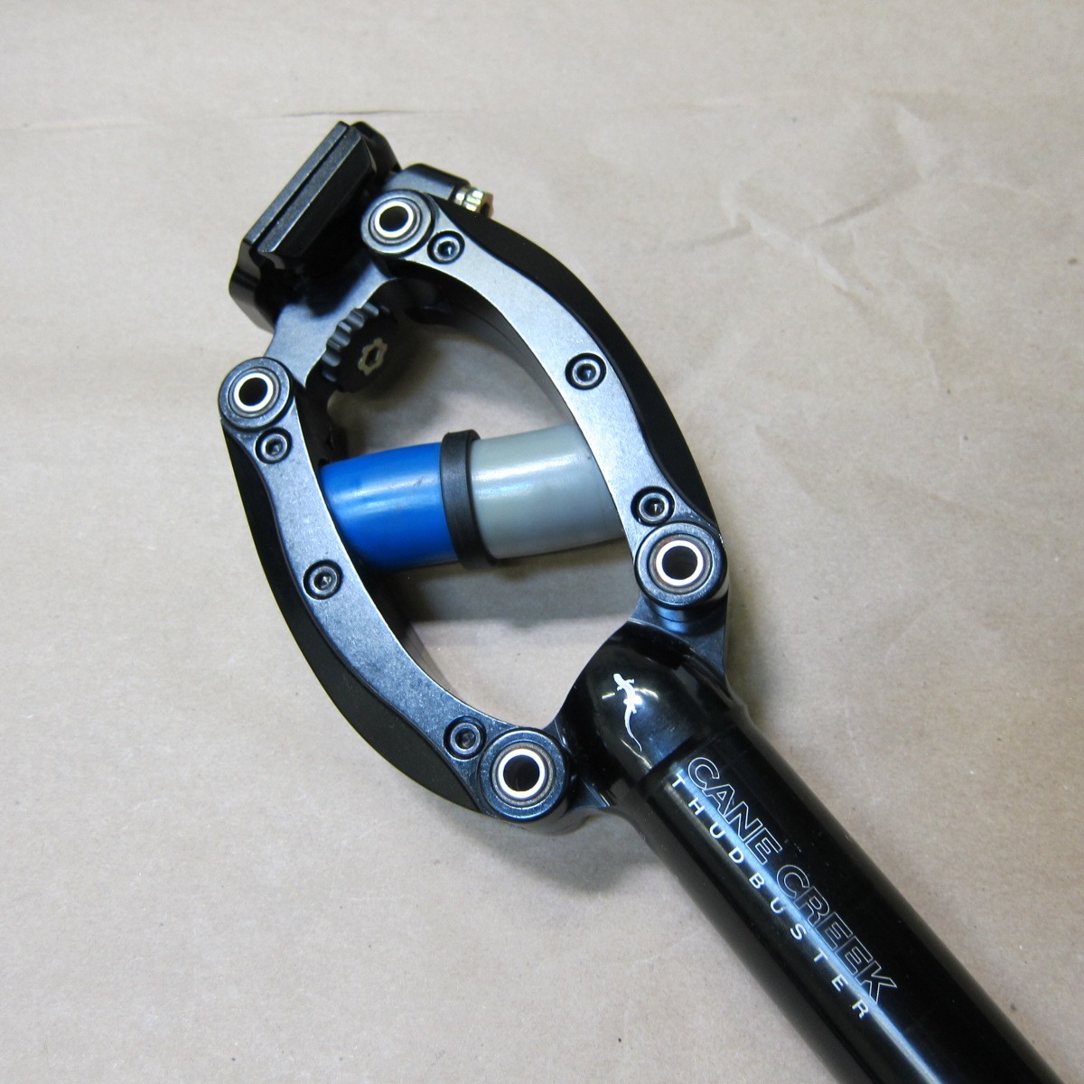 Cane Creek Thudbuster Seatpost 30.9mm x 400mm Comfort Commuter Suspension