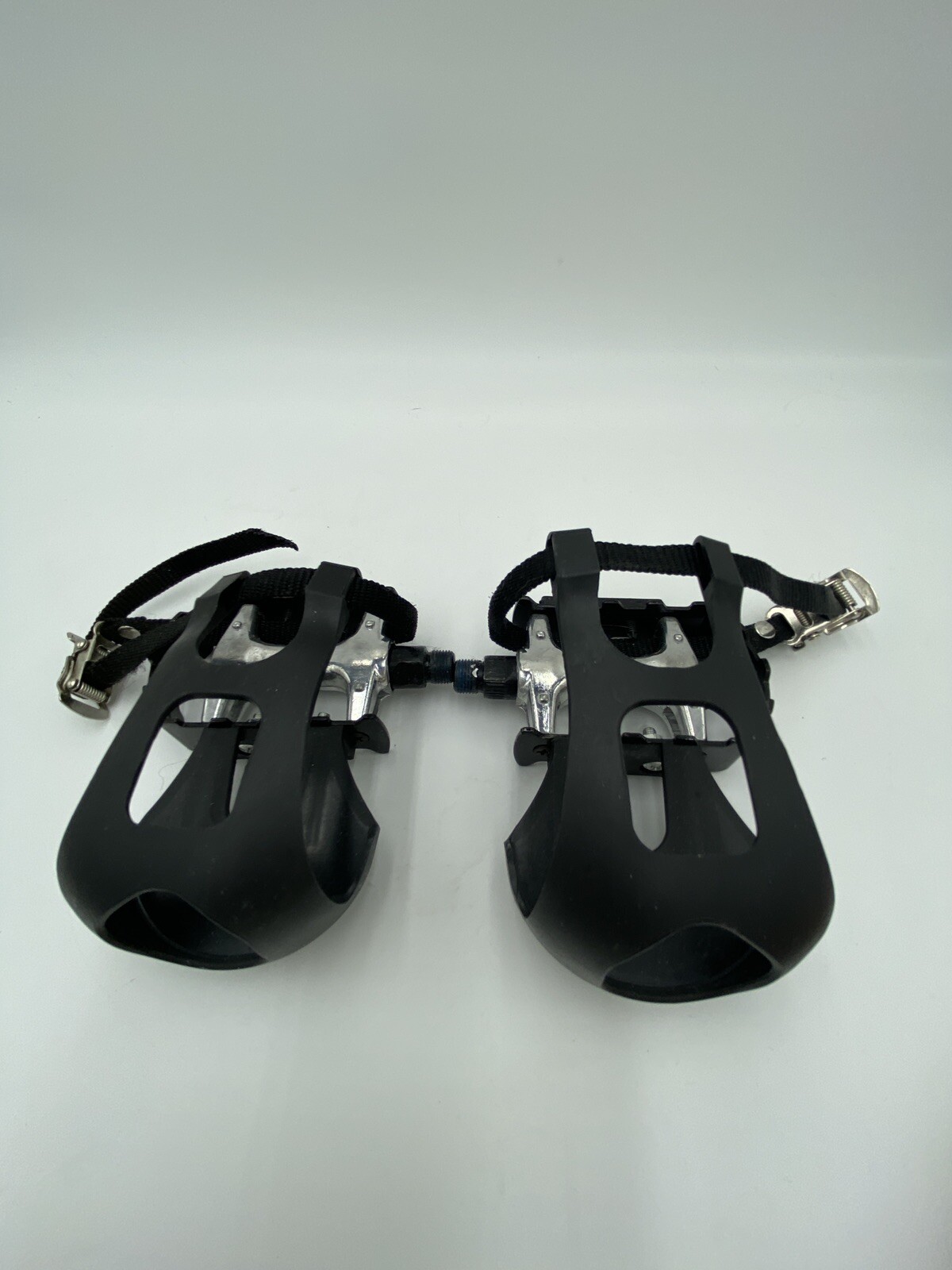 YBEKI Bike Pedals with Toe Clip and Straps -EUC. See Description for Details.