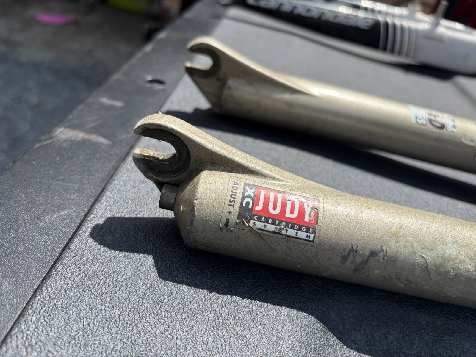 vintage RockShox Judy XC suspension fork 1990s.