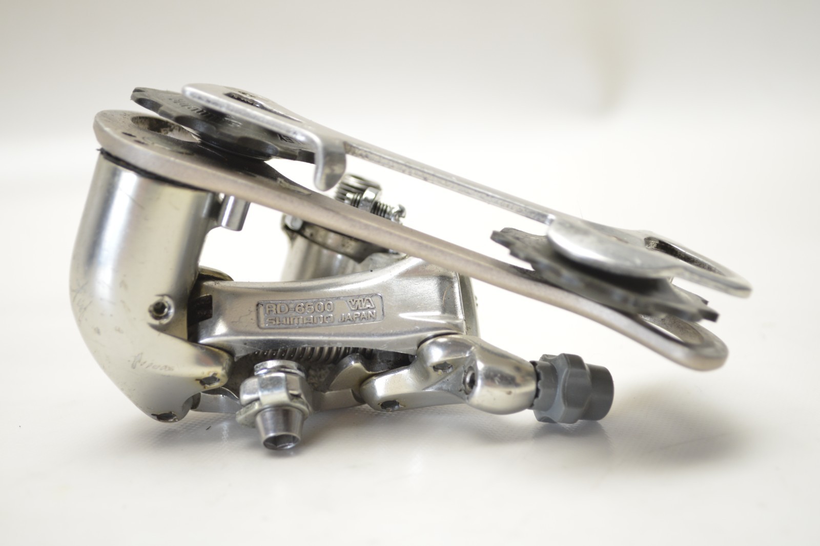 SHIMANO ULTEGRA ROAD BICYCLE 9 SPEED GS MEDIUM CAGE REAR DERAILLEUR RD-6500