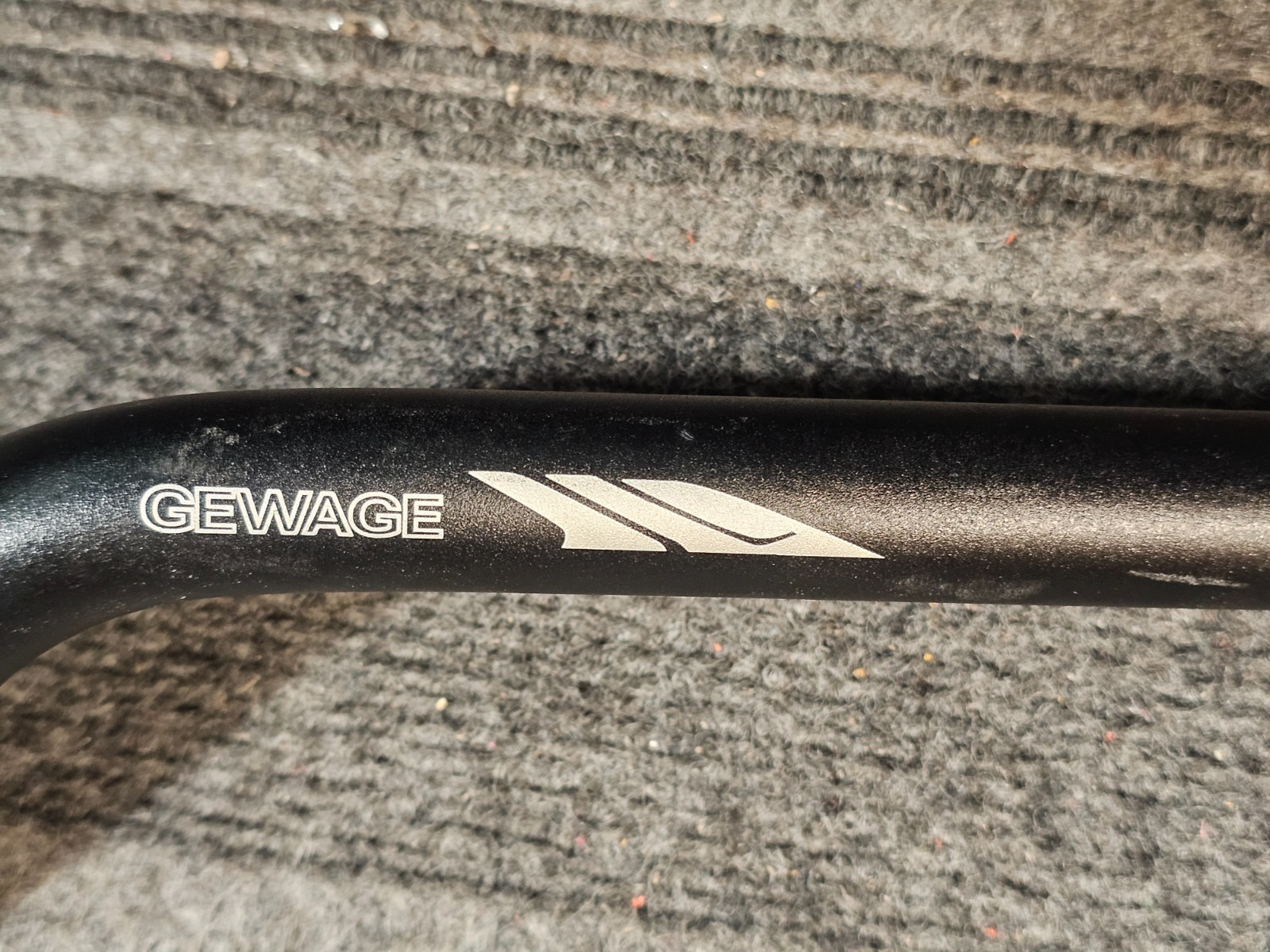 Gewage Mountain Bike Handlebar 6061 Aluminum Black 780mm x 55mm Rise Advanced