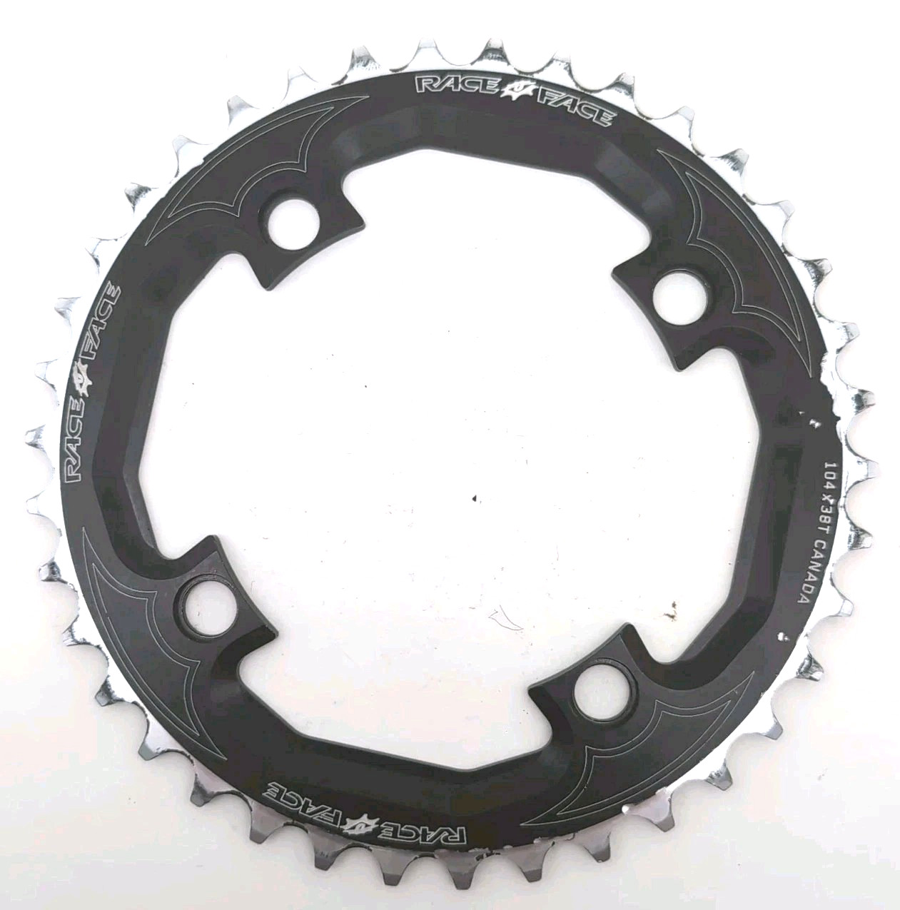 VINTAGE Race Face Diabolus 38T Chainring 104 BCD Black Canada