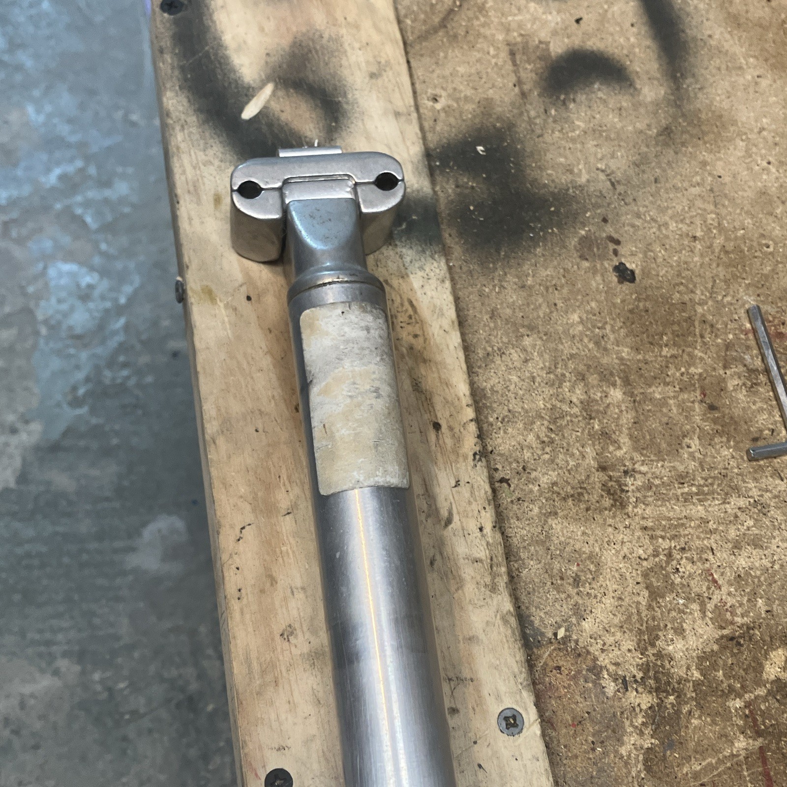 Silver Aluminum Bicycle Seatpost