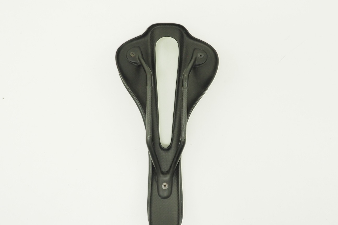 Unbranded Italian Carbon Cutout Bicycle Saddle 280mmx130mm 7x9mm Carbon Rails