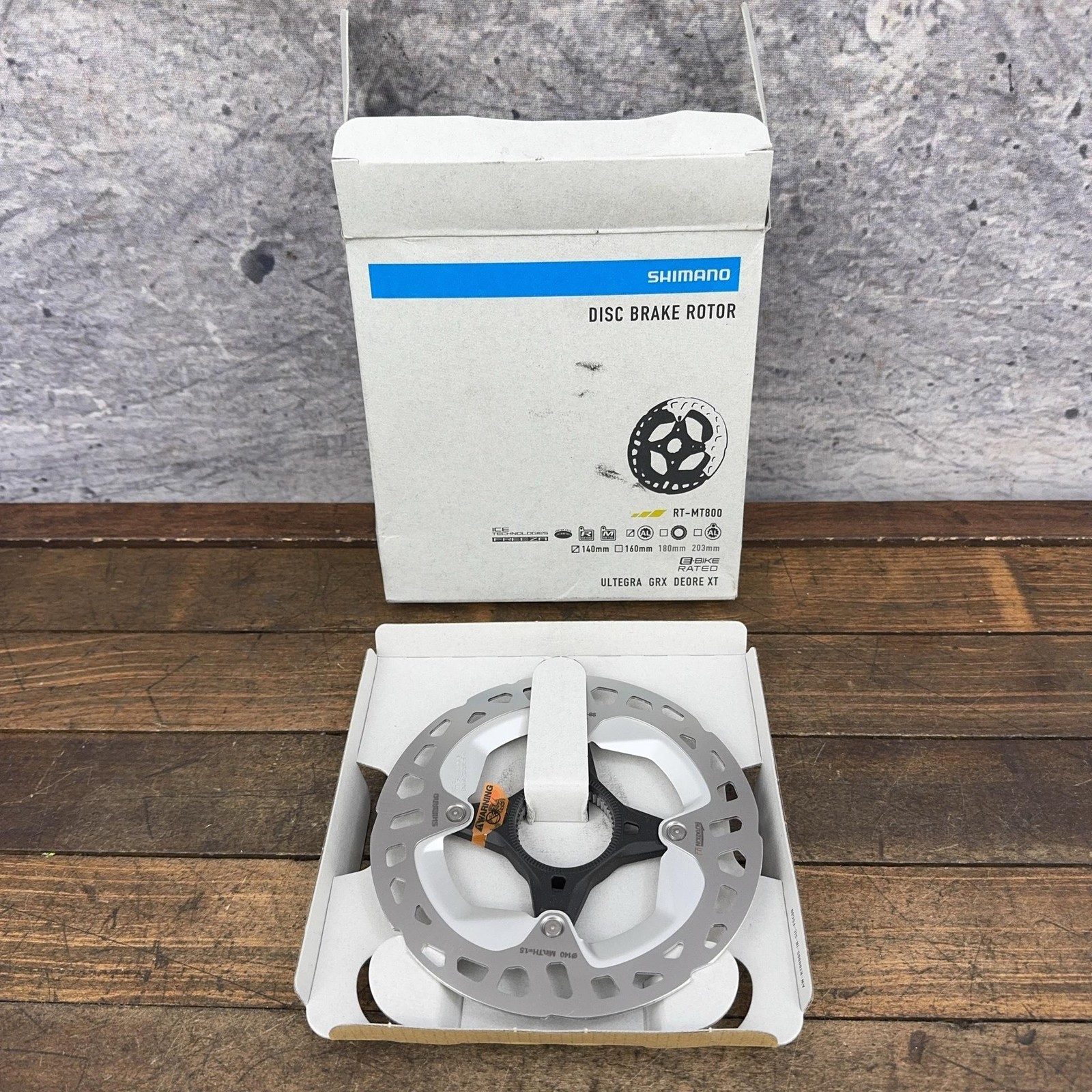 Shimano RT-MT800-SS Disc Brake Rotor 140mm Center Lock Silver New Open Box Bike