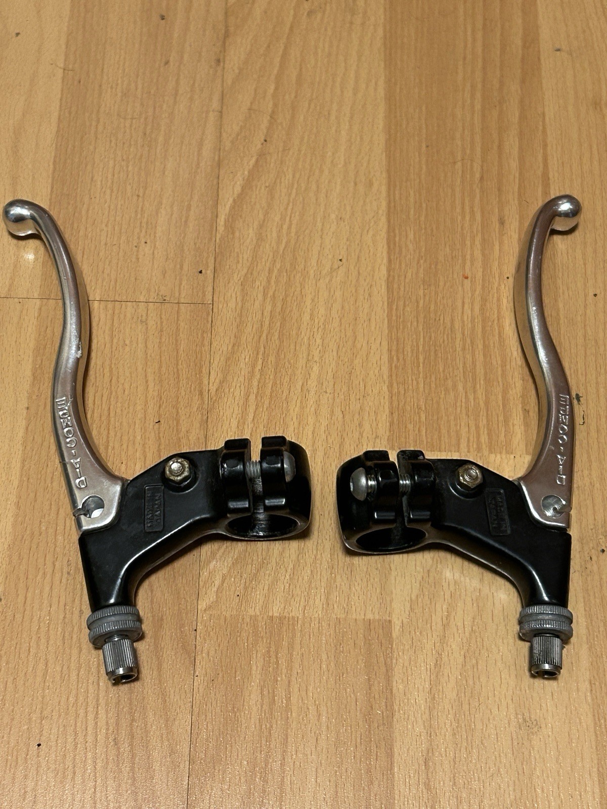 Vintage 1983 Dia-Compe Brake Levers Pair 4-Finger 80s Mountain Cruiser Klunker